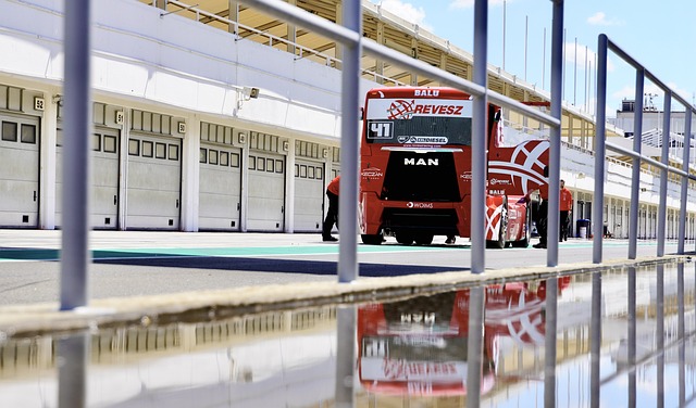 及与队友的 及与队友的